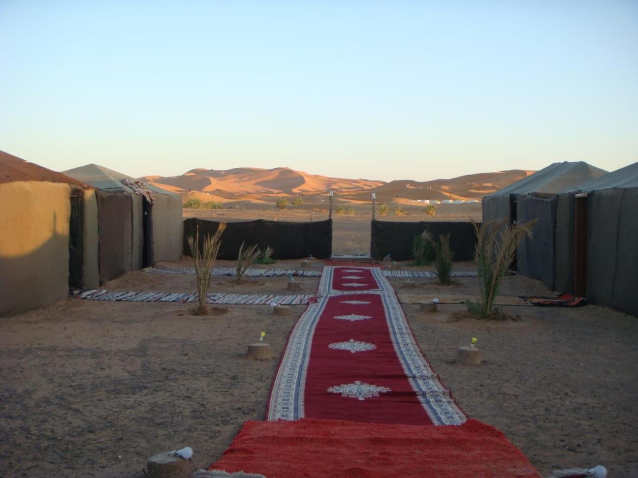Bivouac La Fibule Des Dunes Merzouga Exteriér fotografie